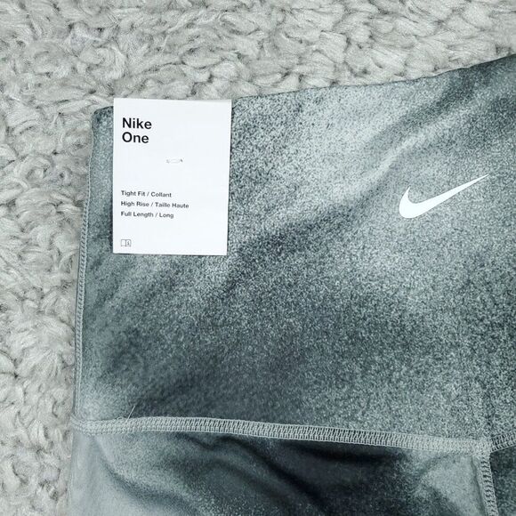 Nike One Dri-FIT High Rise Tight Fit Leggings Black Gray Print Small FQ6260-010 - Picture 4 of 10